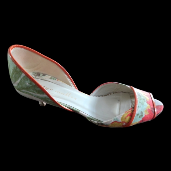 Bettye Muller Floral Heels - Red and Green - Picture 4 of 9